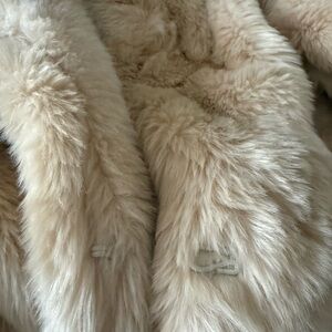 Forever 21 Plush Cream Faux Fur Jacket